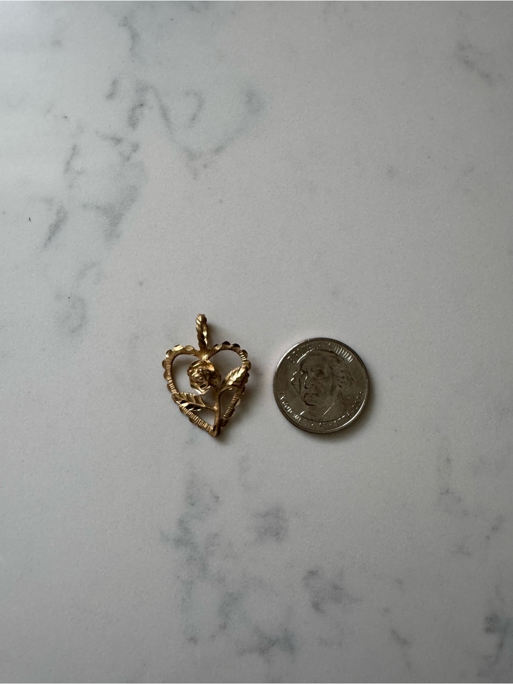 14k Vintage Heart/Flower Pendant - Picture 3 of 4
